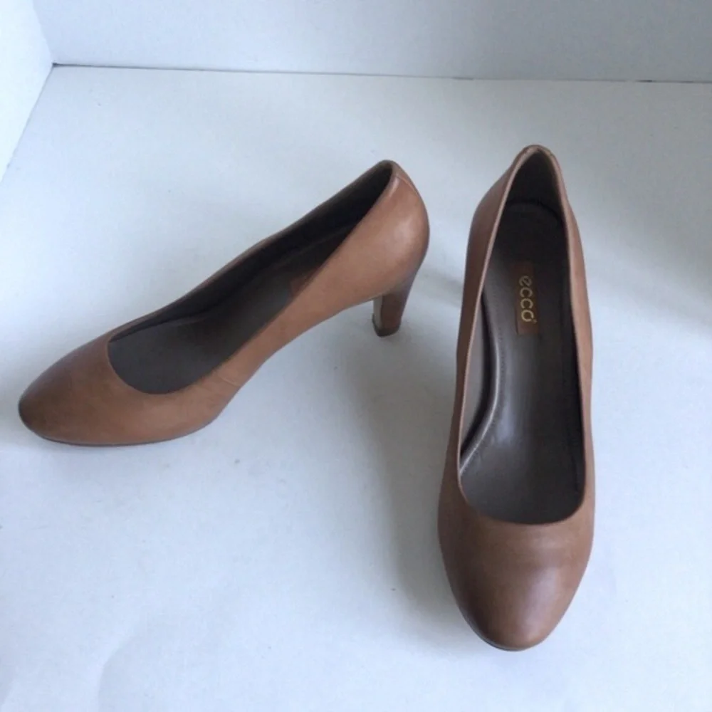 Ecco Leather Pump Round Toe High Heel Light Brown.EU 40/US 9/9.5 - Picture 3 of 13